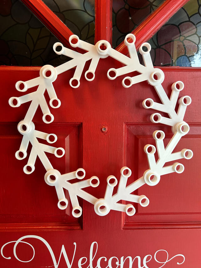 White Blank Wreath